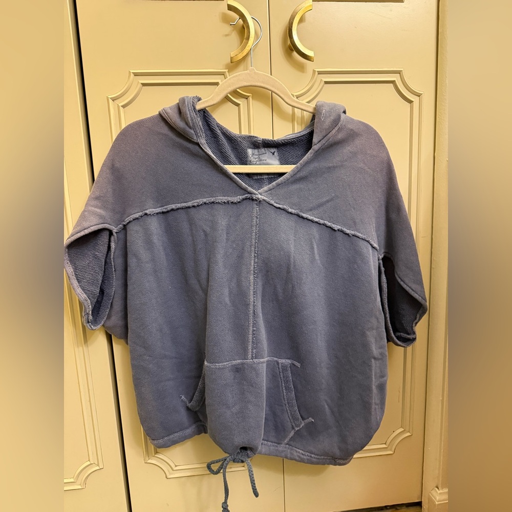 Adjustable American Eagle Blue Short Sleeve V-Neck Hoodie - SIZE Small